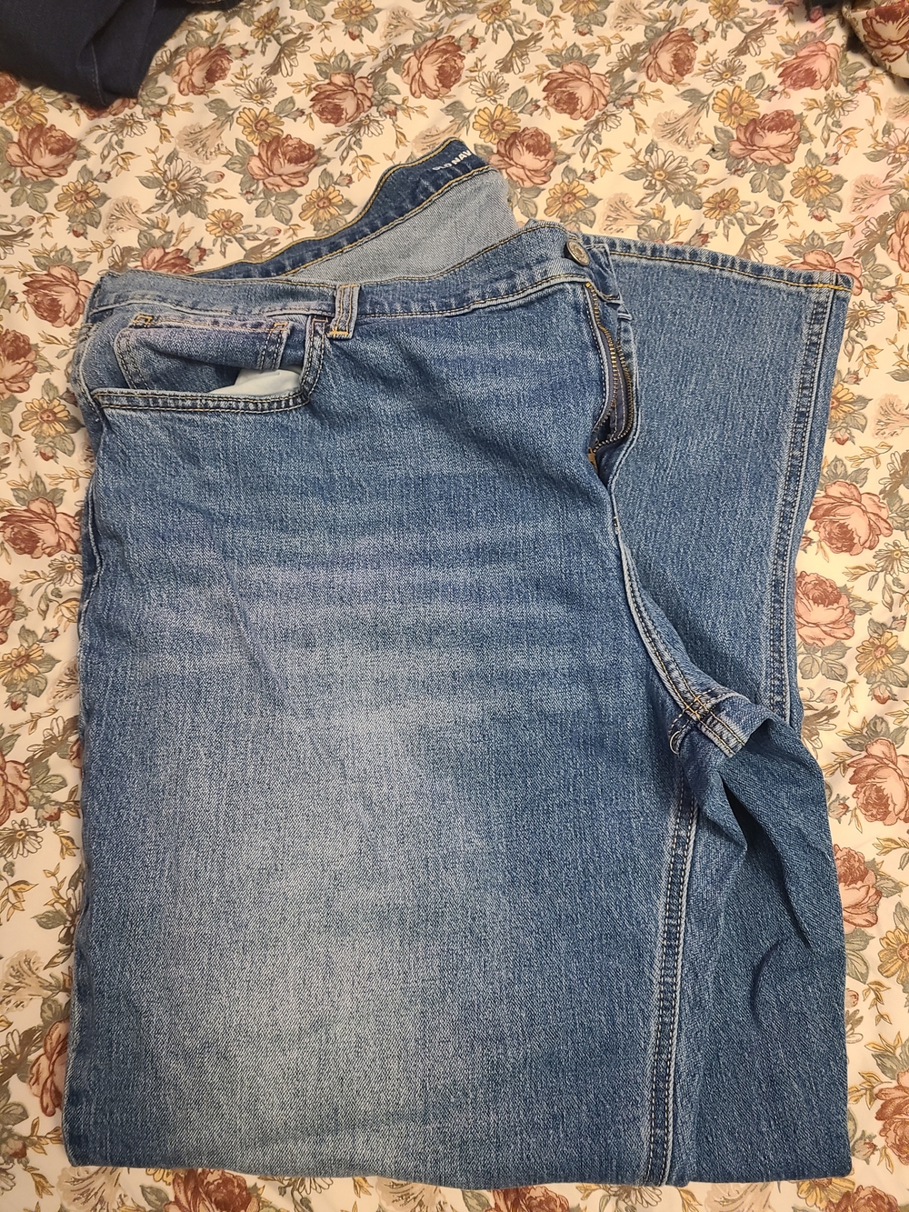 Old Navy Light Blue Denim Mid-Rise Boyfriend Jeans